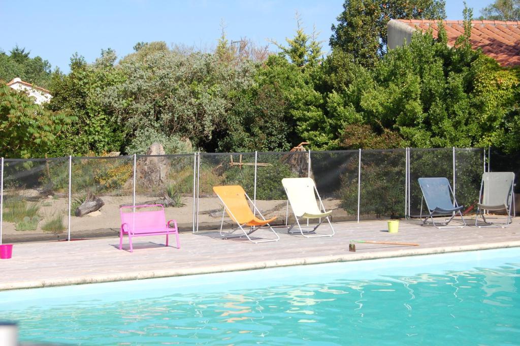 Logis Les Parcs Hotel Talmont-Saint-Hilaire Bagian luar foto